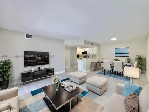18880 NW 57th Ave #201, Hialeah, FL 33015