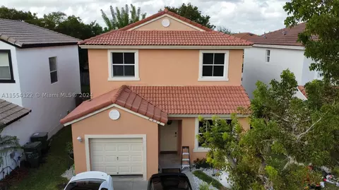 2017 SE 15th St, Homestead, FL 33035