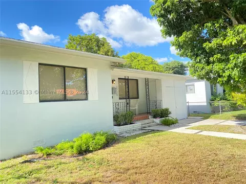 3710 SW 58th Ct, Miami, FL 33155