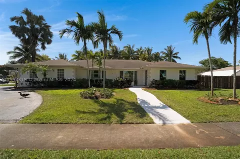 6505 SW 20th Ct, Plantation, FL 33317