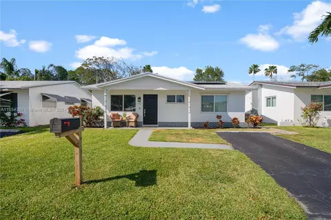 1711 NW 46th St, Tamarac, FL 33309