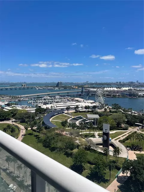50 Biscayne Blvd #2304, Miami, FL 33132