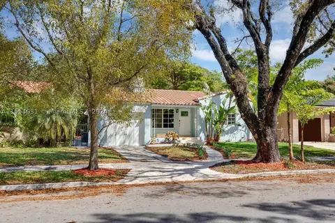 2473 SW 13th St, Miami, FL 33145