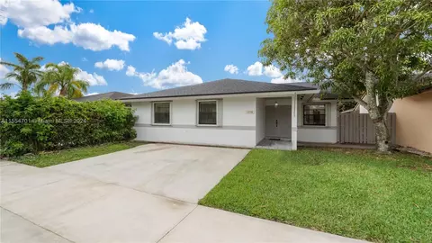 13530 SW 178th St, Miami, FL 33177