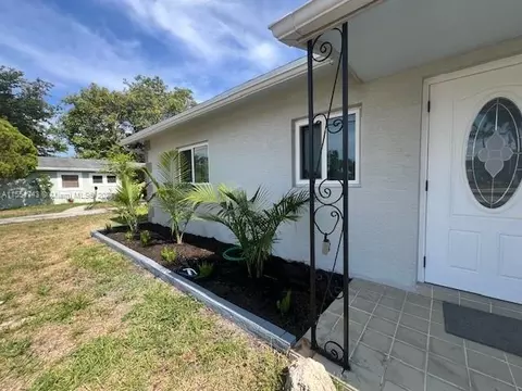 6604 Boulevard Of Champions, North Lauderdale, FL 33068