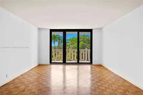 1121 Crandon Blvd #E306, Key Biscayne, FL 33149 photo 3