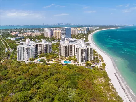 1121 Crandon Blvd #E306, Key Biscayne, FL 33149 photo 1