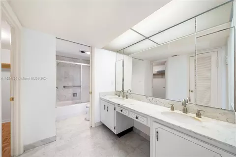 1121 Crandon Blvd #E306, Key Biscayne, FL 33149 photo 12