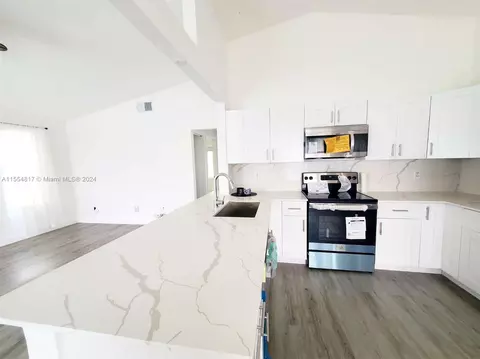 13431 SW 10th Pl, Davie, FL 33325