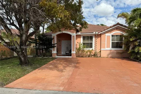 19501 NW 77th Ct, Hialeah, FL 33015