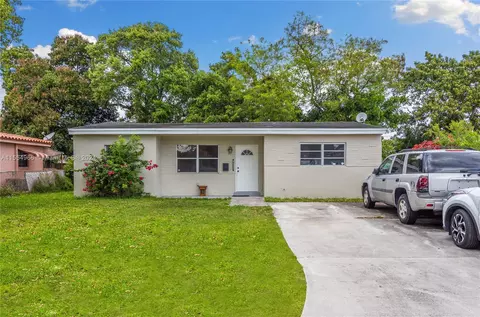 6413 Grant Ct, Hollywood, FL 33024
