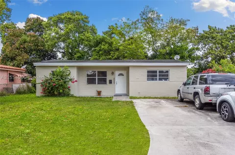 6413 Grant Ct, Hollywood, FL 33024