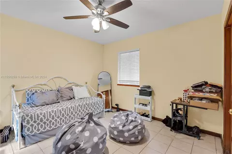 Bedroom - 7300 N Augusta Dr, Hialeah, FL 33015 photo 4 of 5