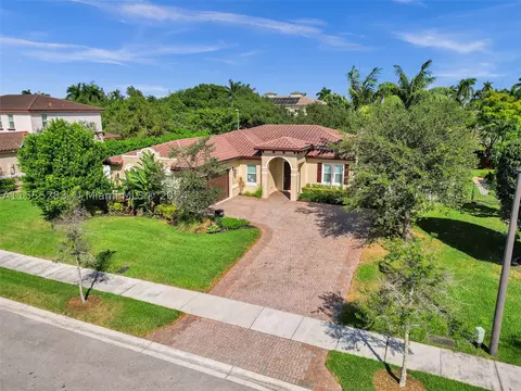 6435 SW 55th Pl, Davie, FL 33314