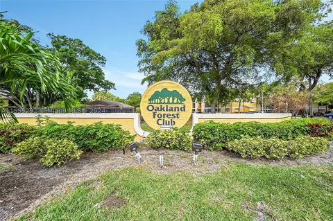 3083 N Oakland Forest Dr #307, Oakland Park, FL 33309