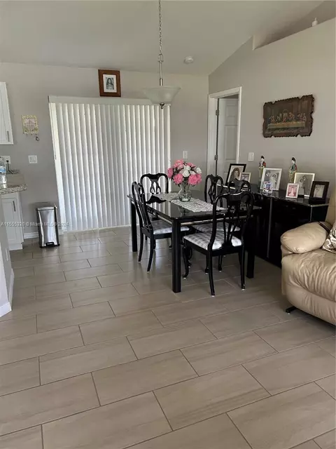 Dining - 635 Lemans Dr, Sebring, FL 33872 photo 1 of 1