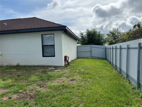 Exterior - 635 Lemans Dr, Sebring, FL 33872 photo 12 of 13