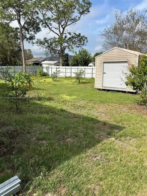 Exterior - 635 Lemans Dr, Sebring, FL 33872 photo 10 of 13