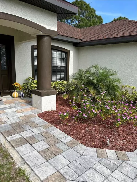 Exterior - 635 Lemans Dr, Sebring, FL 33872 photo 11 of 13