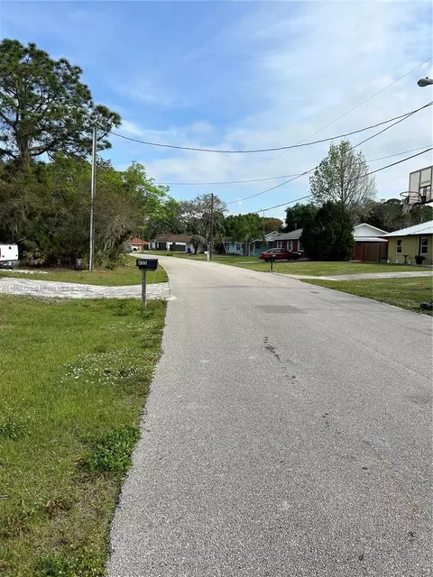 View/Area - 635 Lemans Dr, Sebring, FL 33872 photo 1 of 3