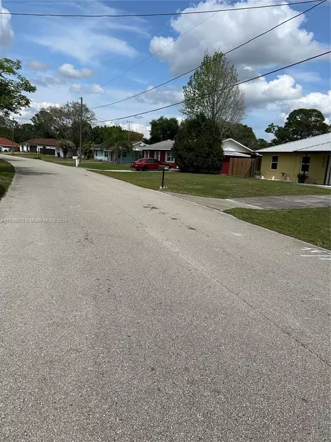 View/Area - 635 Lemans Dr, Sebring, FL 33872 photo 2 of 3