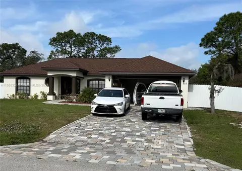 Exterior - 635 Lemans Dr, Sebring, FL 33872 photo 3 of 13