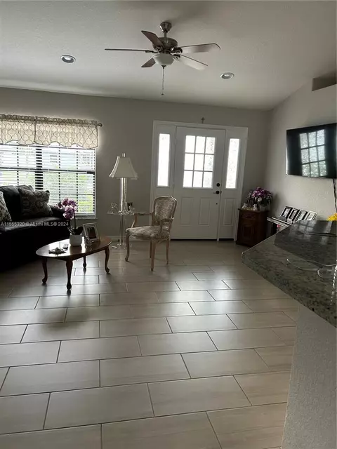 Living - 635 Lemans Dr, Sebring, FL 33872 photo 1 of 1