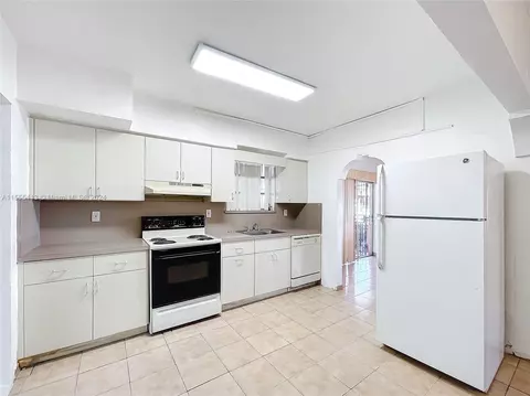 1440 W 3rd Ave, Hialeah, FL 33010 photo 12