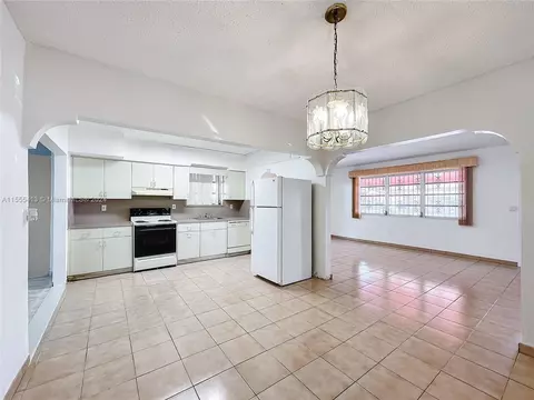 1440 W 3rd Ave, Hialeah, FL 33010 photo 9