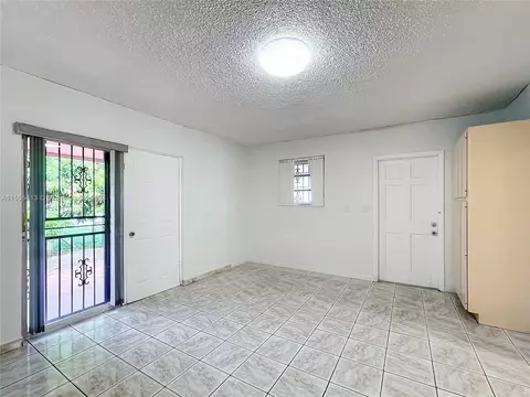 1440 W 3rd Ave, Hialeah, FL 33010 photo 16