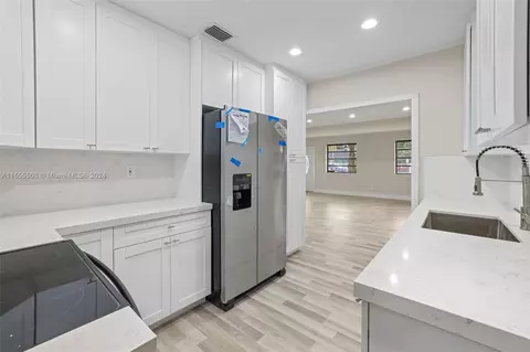 Kitchen - 209 SE 9th Ave, Hialeah, FL 33010 photo 1 of 3