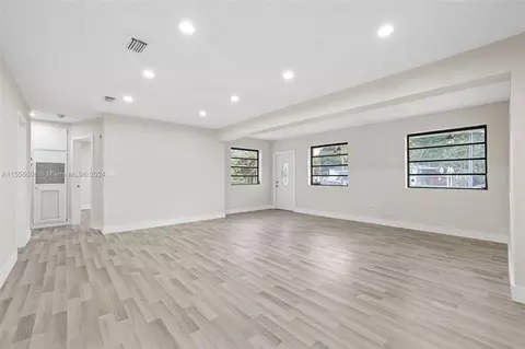 Other - 209 SE 9th Ave, Hialeah, FL 33010 photo 1 of 9