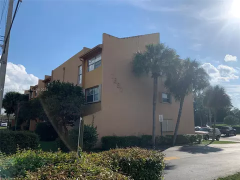 1891 N Lauderdale Ave #308, North Lauderdale, FL 33068