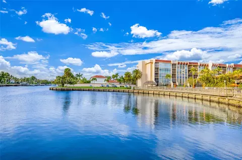 2101 Atlantic Shores Blvd #209, Hallandale Beach, FL 33009