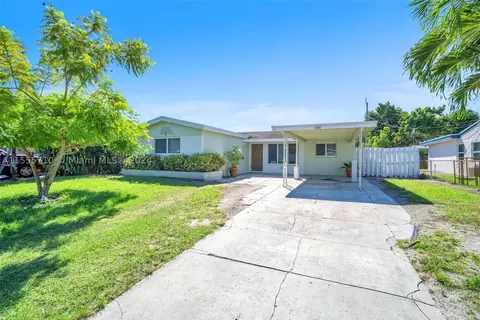 6640 Evans St, Hollywood, FL 33024