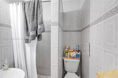 Bath - 2439 W 70th St, Hialeah, FL 33016 photo 1 of 2