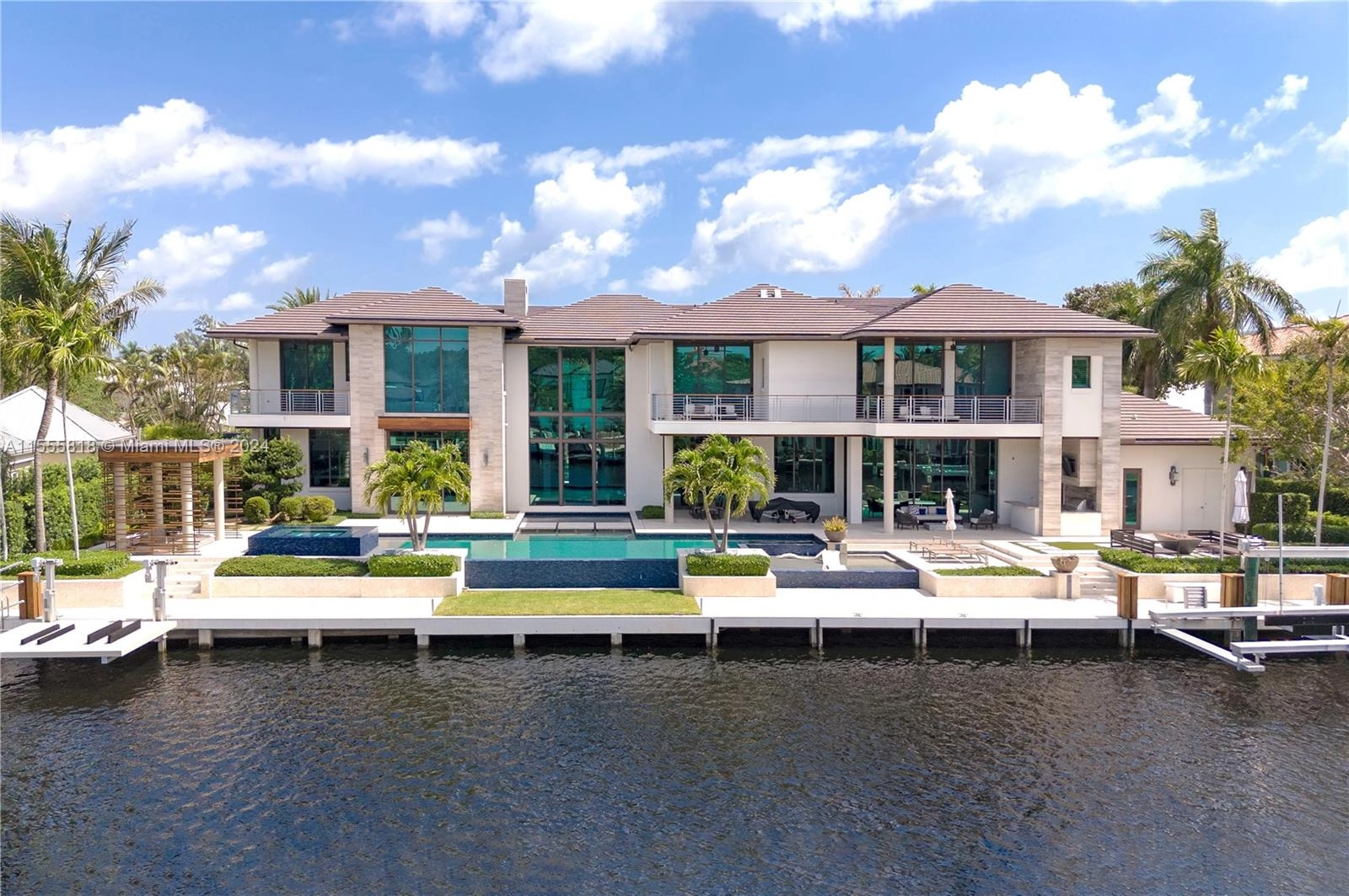 20 Compass Isle