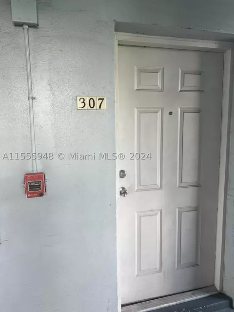 1610 NW N River Dr #307, Miami, FL 33125