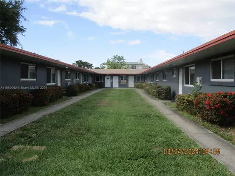 2461 Polk St #9, Hollywood, FL 33020