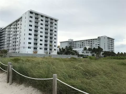 401 Ocean Dr #401, Miami Beach, FL 33139