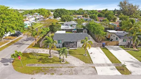 7565 Farragut St, Hollywood, FL 33024
