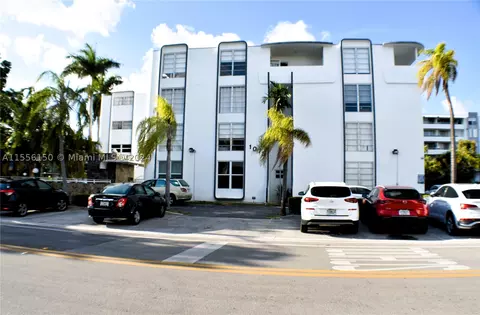 1075 93rd St #403, Bay Harbor Islands, FL 33154