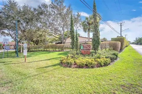 11924 SW 9th Mnr, Davie, FL 33325