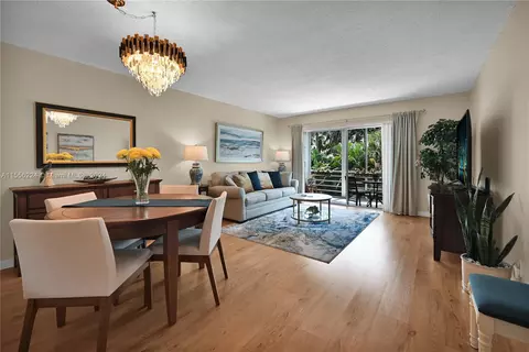 600 NE 14th Ave #319, Hallandale Beach, FL 33009