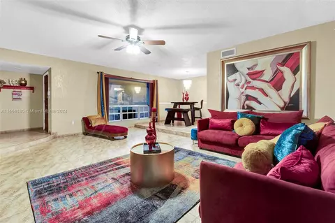 3417 Island Dr, Miramar, FL 33023
