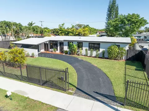 8461 SW 38th St, Miami, FL 33155