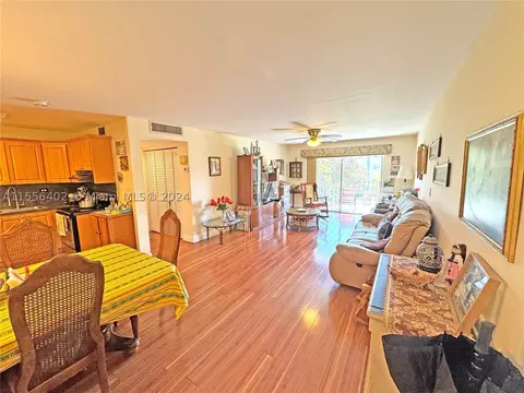 8101 SW 72nd Ave #302W, Miami, FL 33143