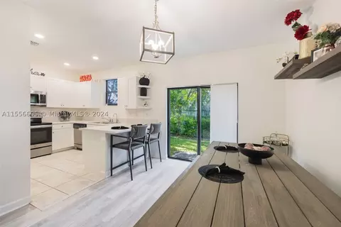 5452 NW 27th St #5452, Margate, FL 33063