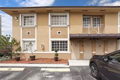 10285 NW 80th Ct #101, Hialeah Gardens, FL 33016
