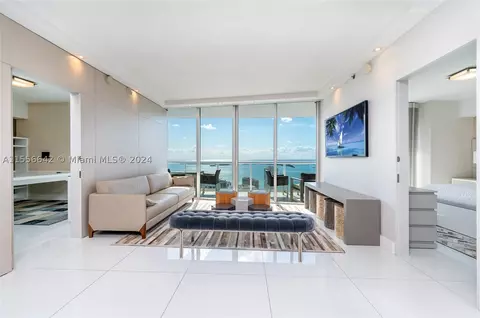 465 Brickell Ave #3903, Miami, FL 33131